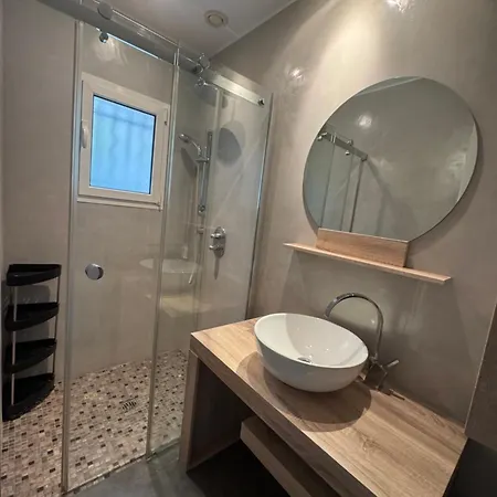 Just Next To Monaco Jacuzzi *