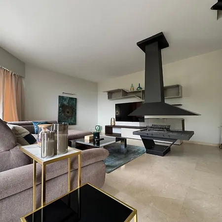 Just Next To Monaco Jacuzzi Vila