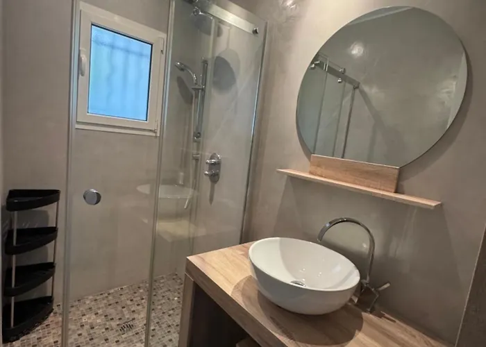 Just Next To Monaco Jacuzzi *