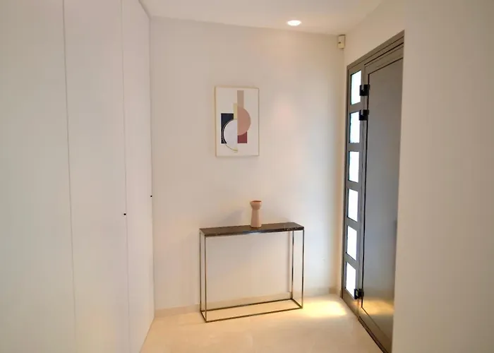 Just Next To Monaco Jacuzzi * روكوبرُن كاب مارتي